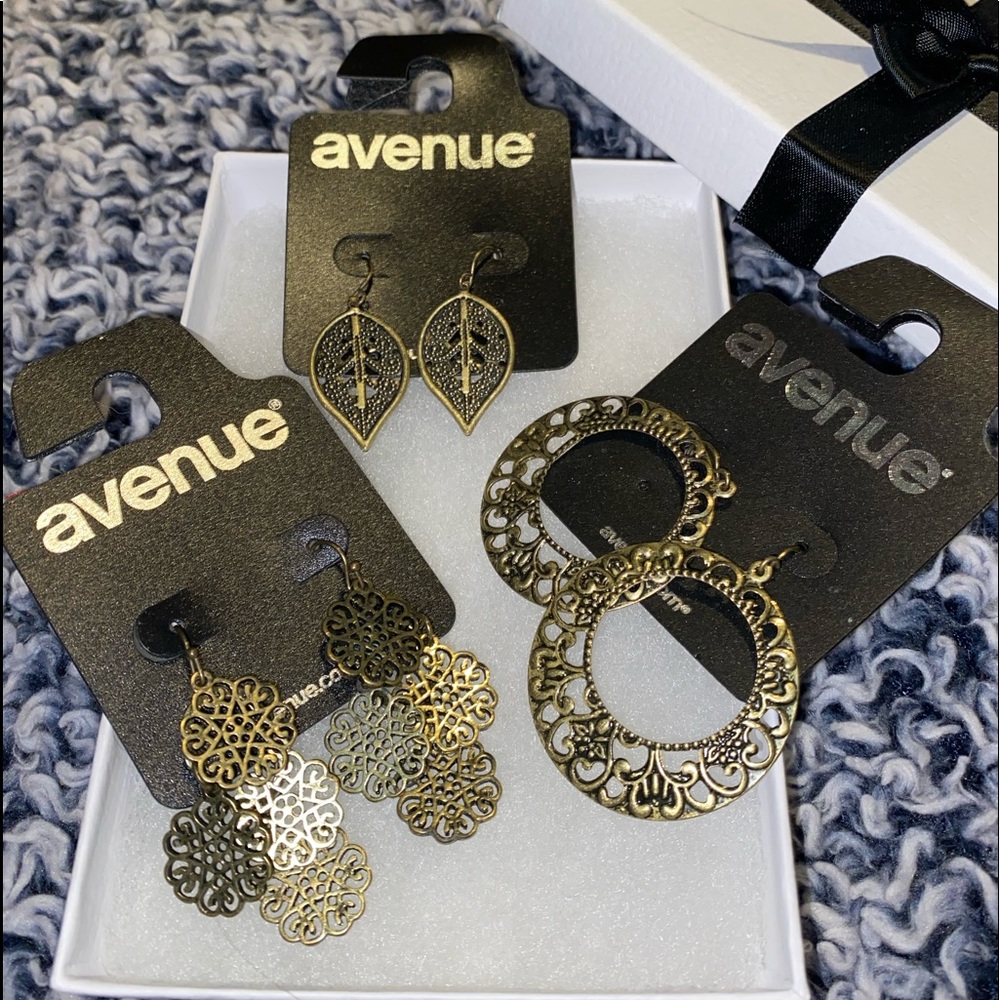Antique gold earrings.